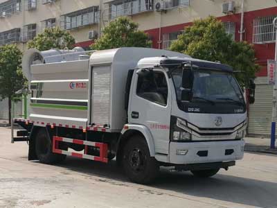 程力威牌CLW5120TDYE6多功能抑塵車(chē)
