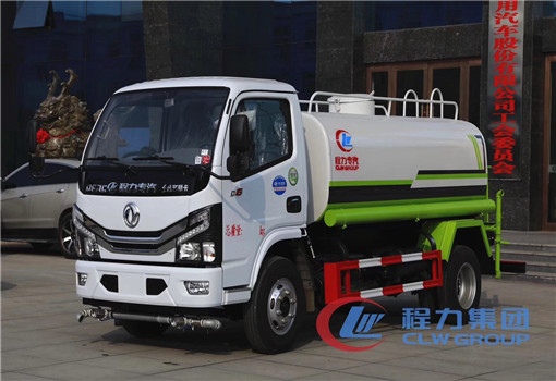 程力首臺(tái)國六灑水車