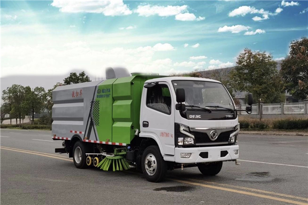 道路環(huán)衛(wèi)“吸睛神器”：洗掃車可不僅僅只有兩把刷子！