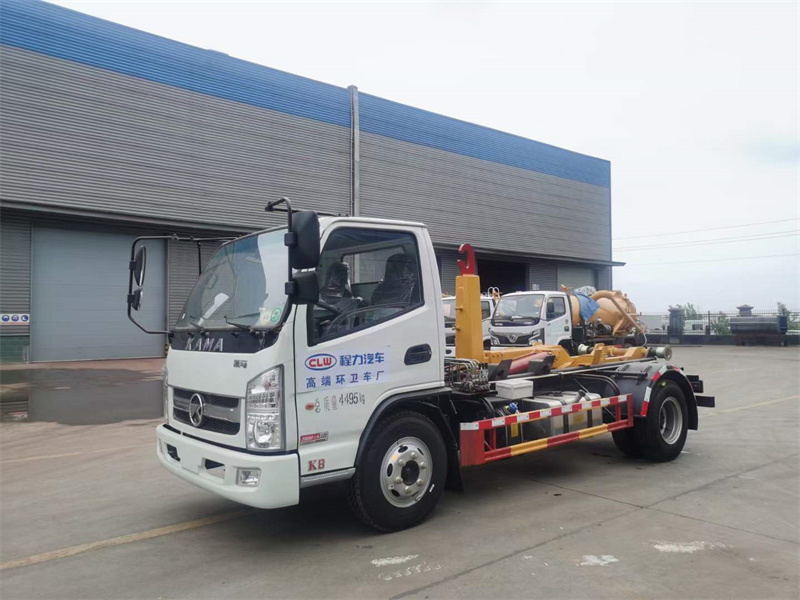 藍(lán)牌凱馬套臂垃圾車(chē)