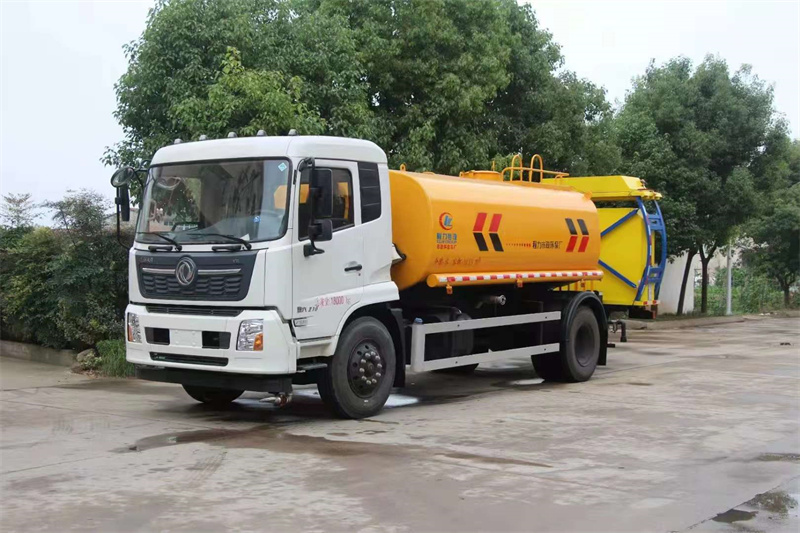 東風(fēng)天錦灑水防撞緩沖車(chē)