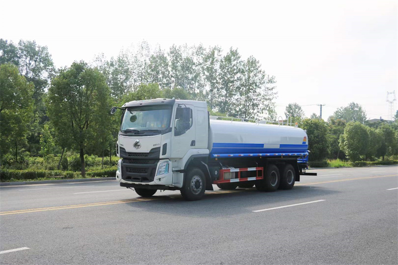 東風(fēng)柳汽20方灑水車(chē)