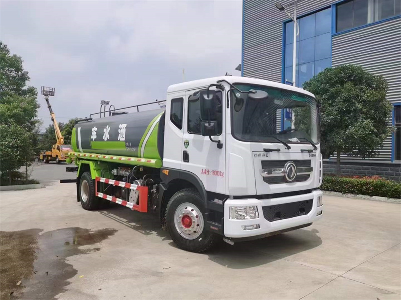 東風(fēng)15方D9灑水車(chē)