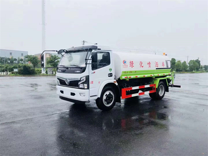 東風(fēng)福瑞卡9.2方灑水車(chē)