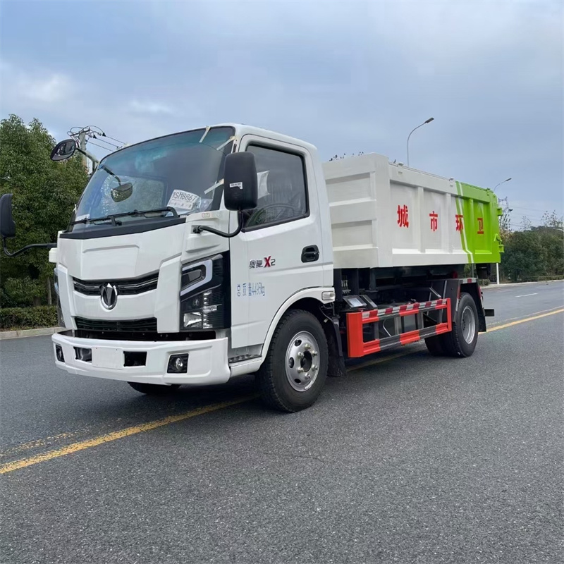 藍(lán)牌地下室勾臂垃圾車(chē)