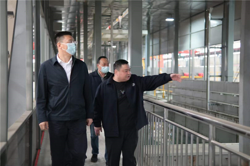 感謝隨州市委市政府對(duì)程力集團(tuán)的親切慰問和深情關(guān)懷